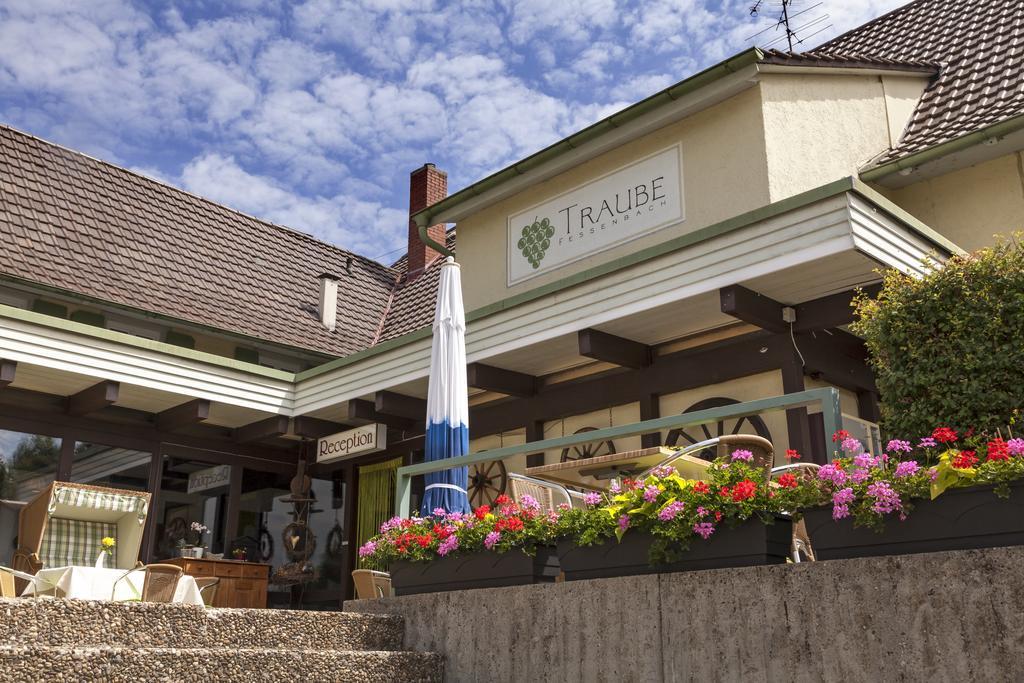 Hotel Traube Оффенбург Экстерьер фото